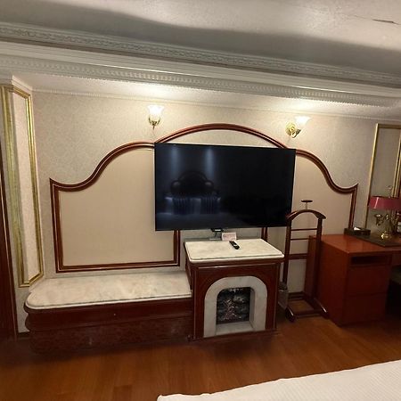Happiness Hotel Тайпей Екстериор снимка