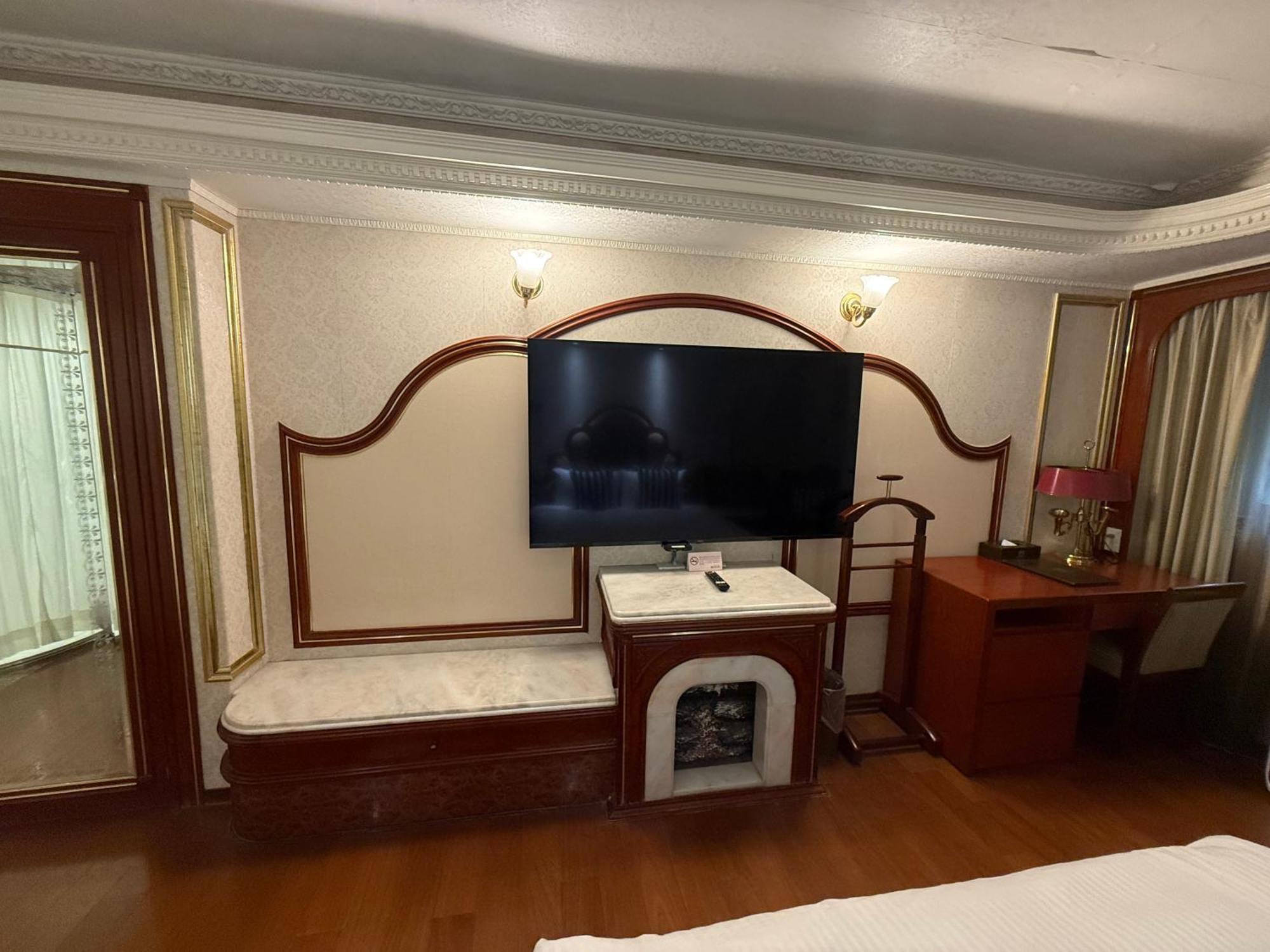 Happiness Hotel Тайпей Екстериор снимка