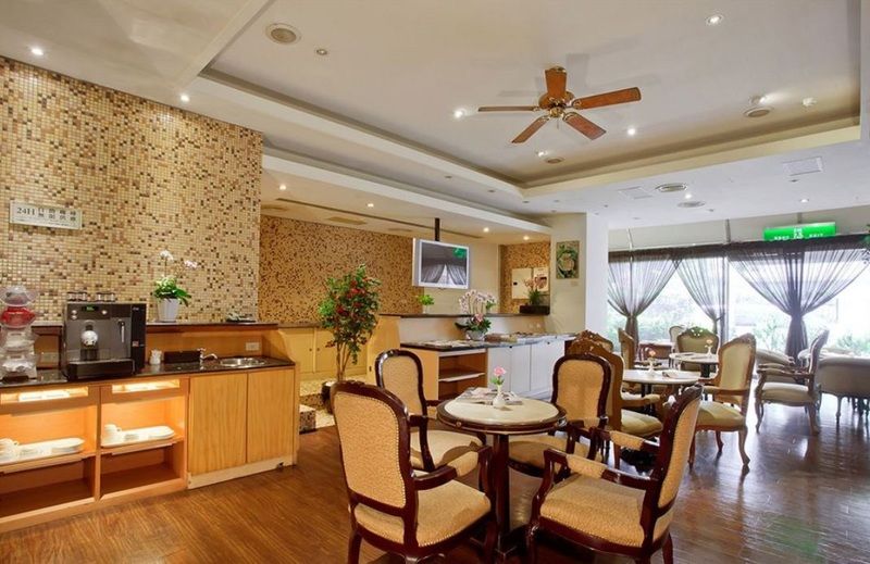 Happiness Hotel Тайпей Екстериор снимка